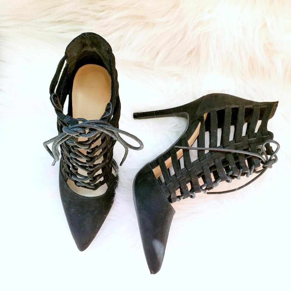 NWOB Wild Diva lounge Lace-up Pointed toe size 7